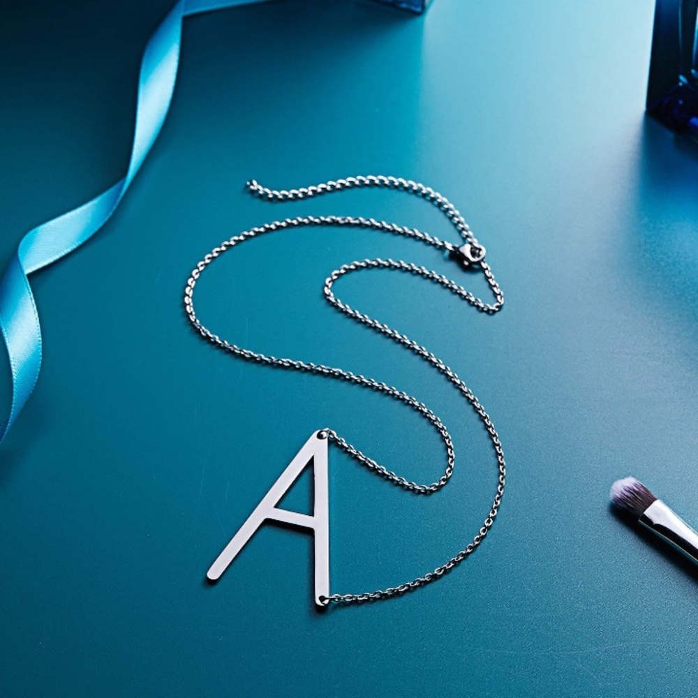 ✨SILVER Woman’s Name Initial Necklace •| A | *NWT - Picture 6 of 6